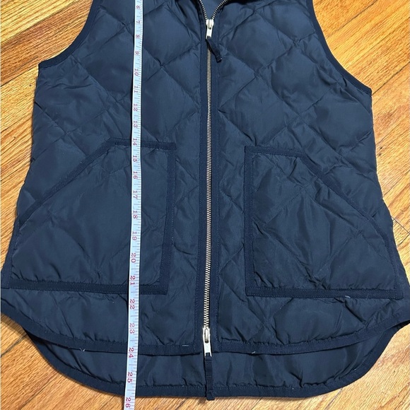 J Crew Factory Excursion Black Quilted Down Puffer Vest Womens XS - Picture 4 of 7